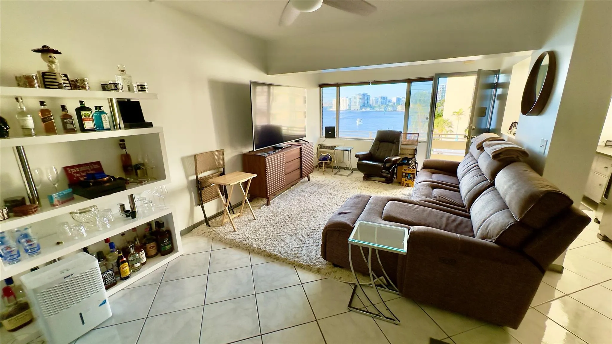 9 N Birch Rd, #403