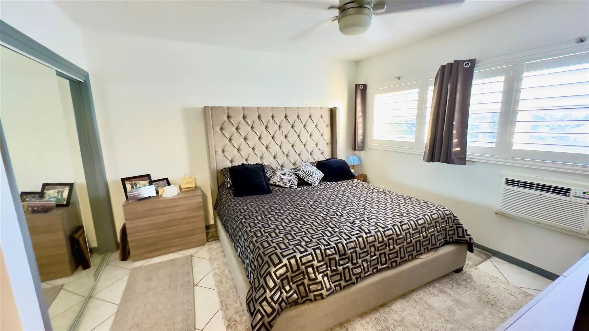 9 N Birch Rd, #403