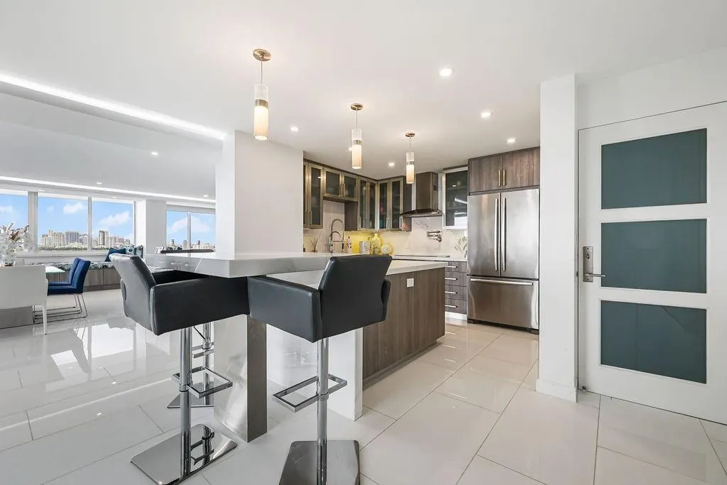 545 S Fort Lauderdale Beach Blvd, #1703