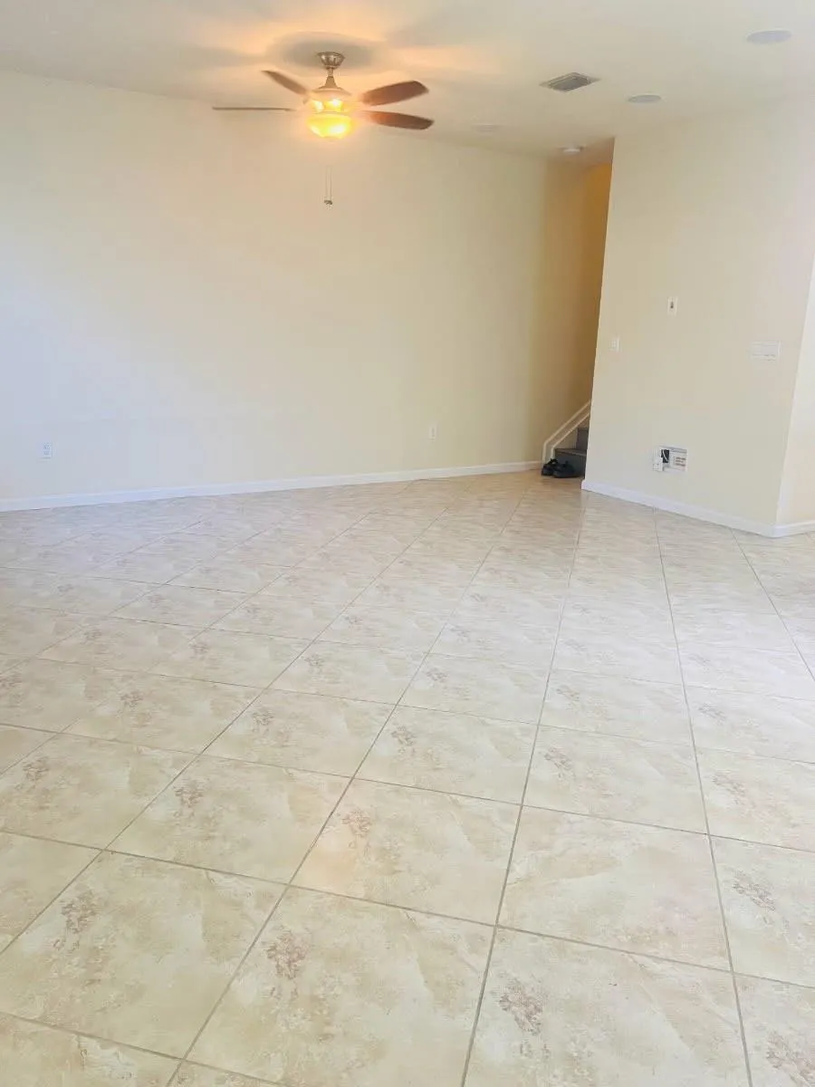4796 Sierra Ln