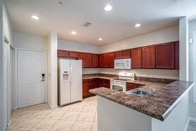 4796 Sierra Ln