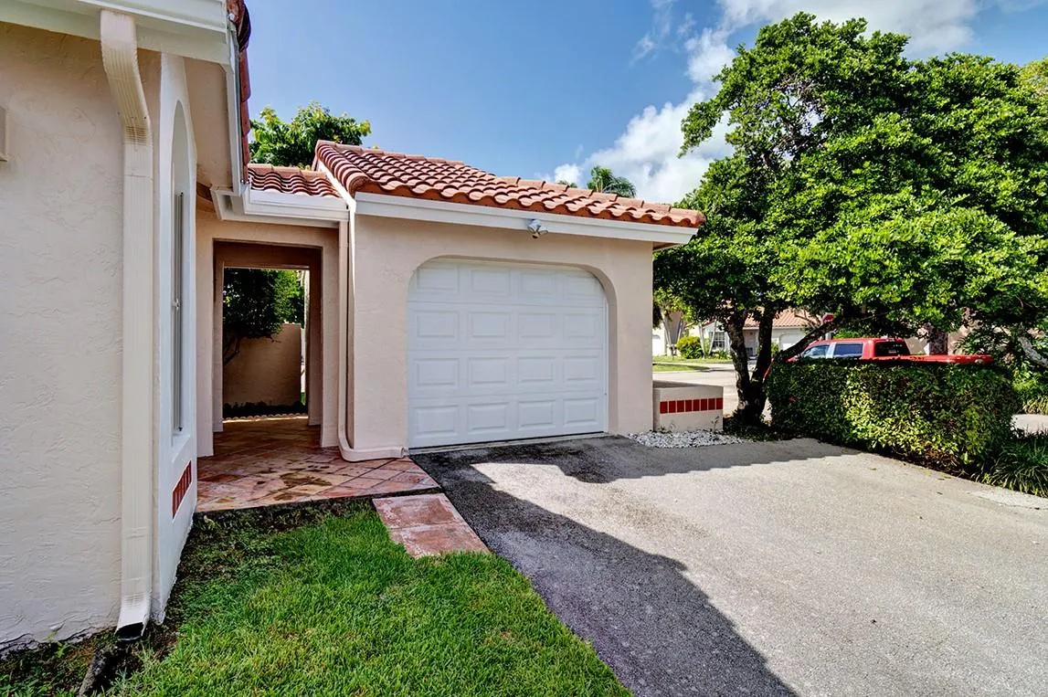 1487 Garden Rd