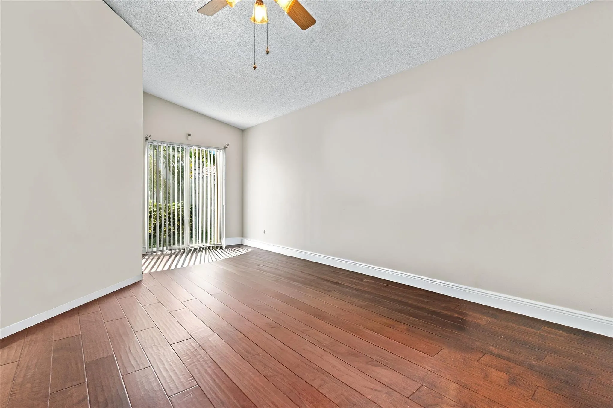 1487 Garden Rd
