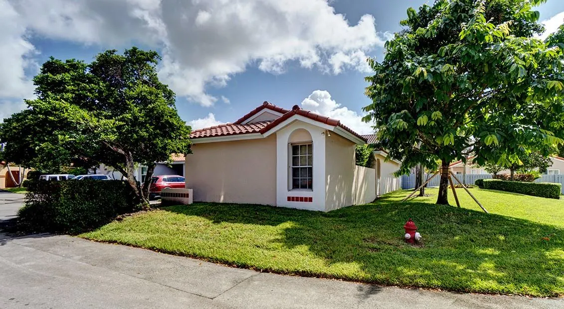 1487 Garden Rd