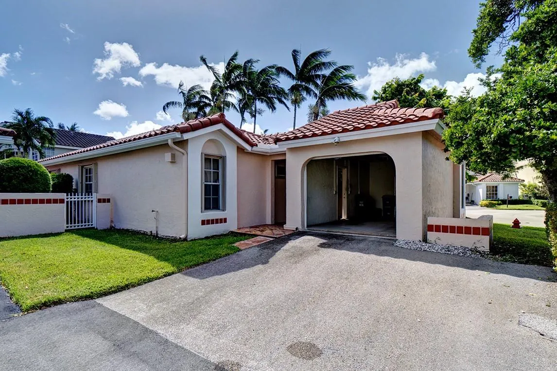 1487 Garden Rd