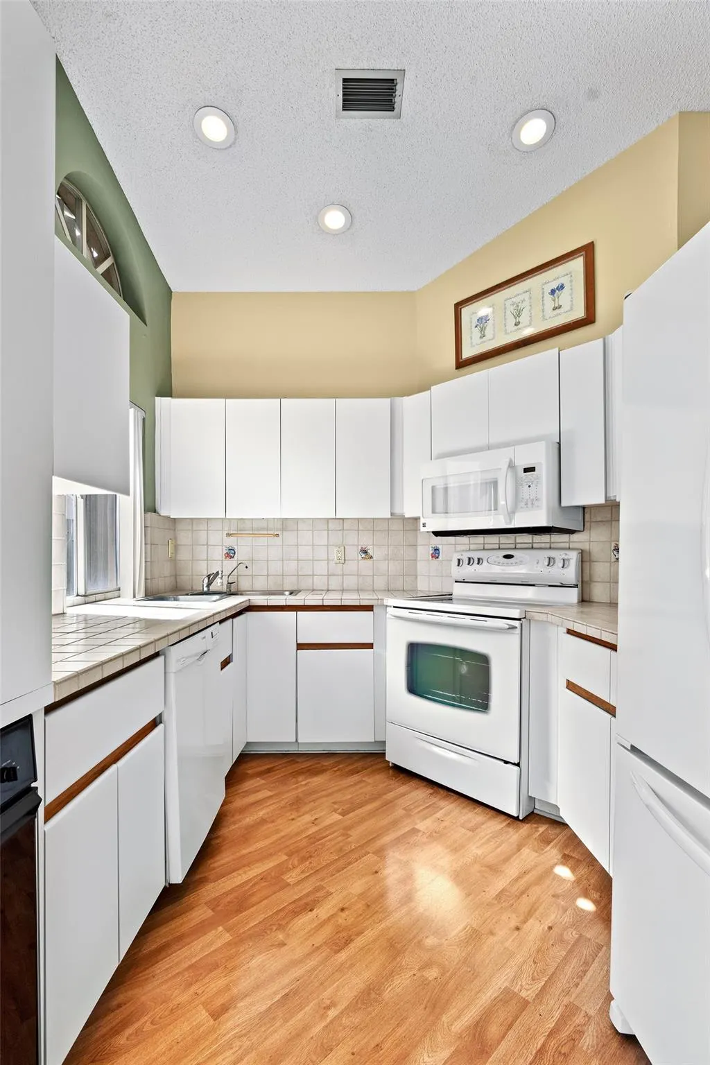 1487 Garden Rd