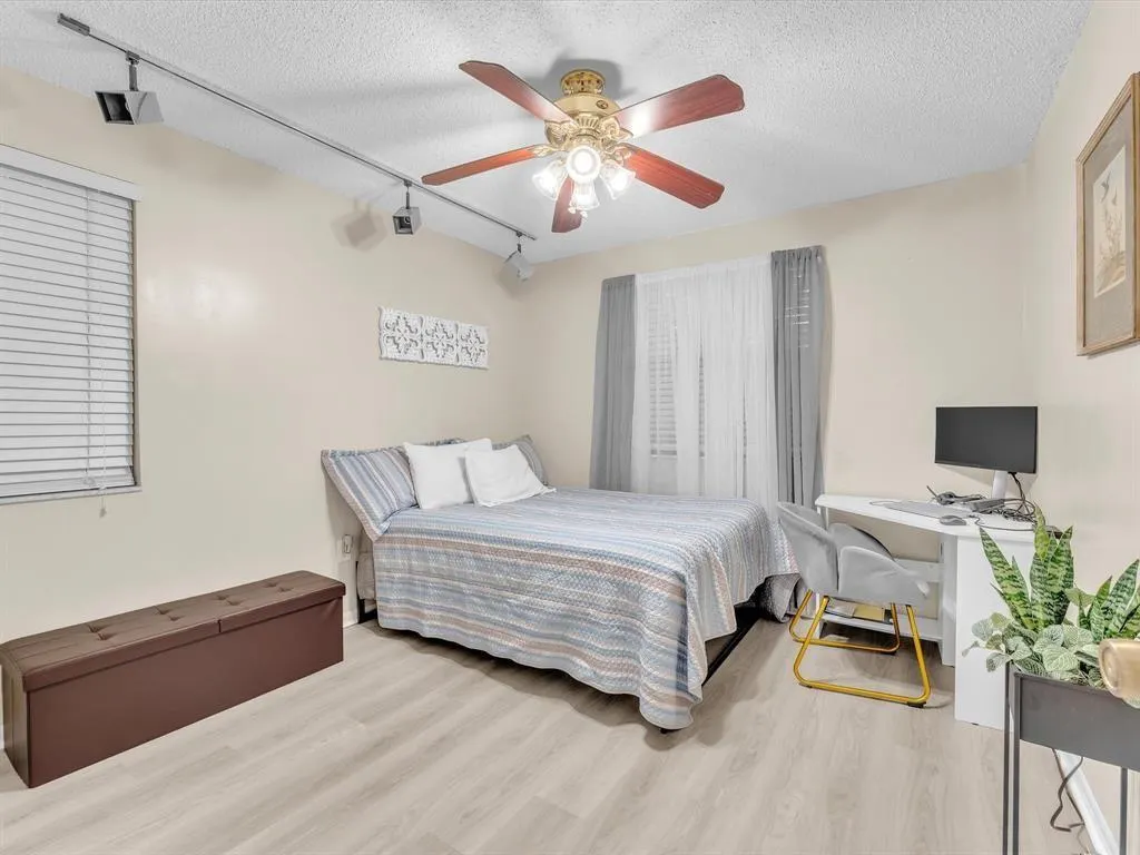 146 NW 98th Ter, #146