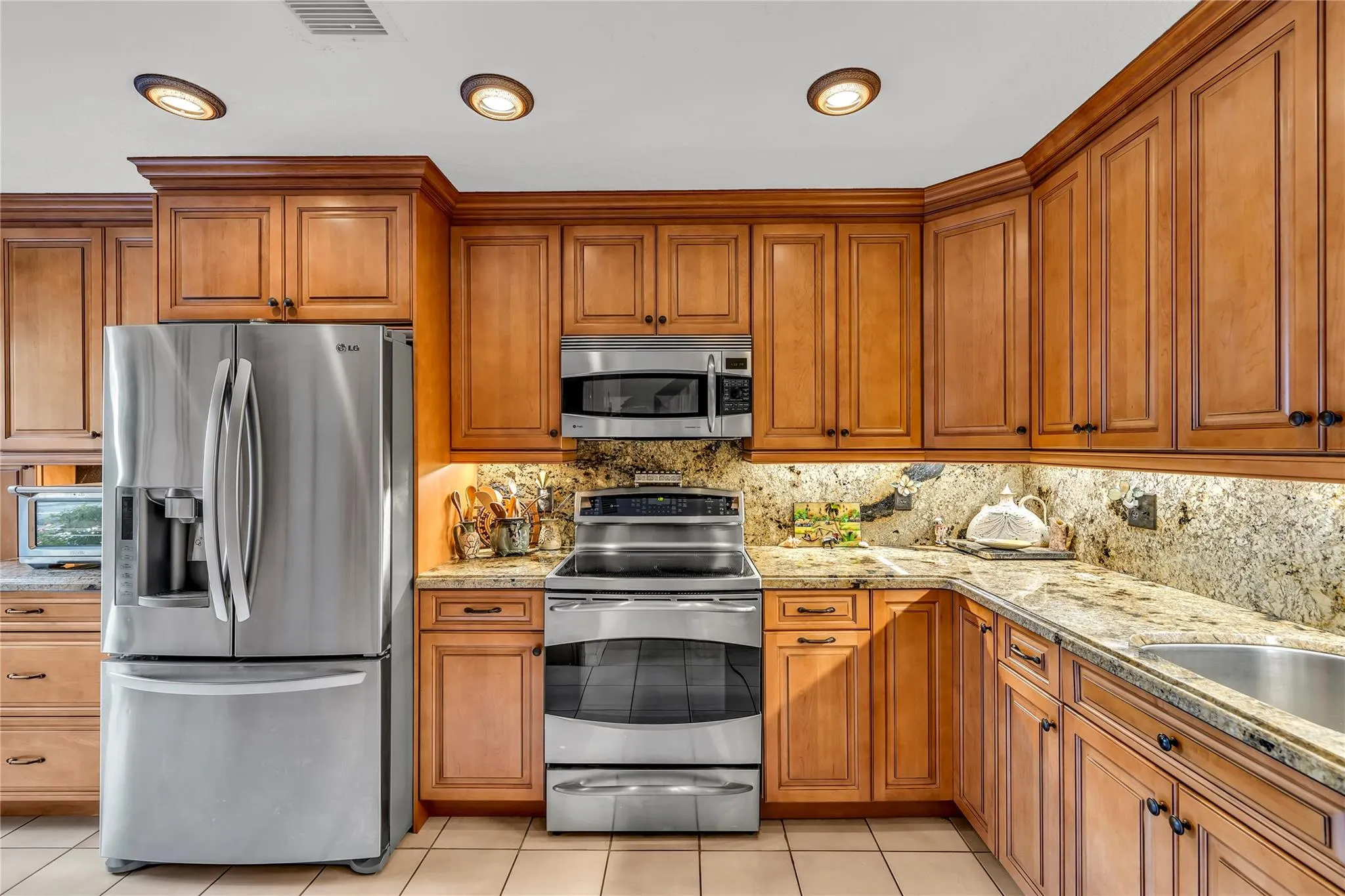 2737 NW 42nd Ave, #2737