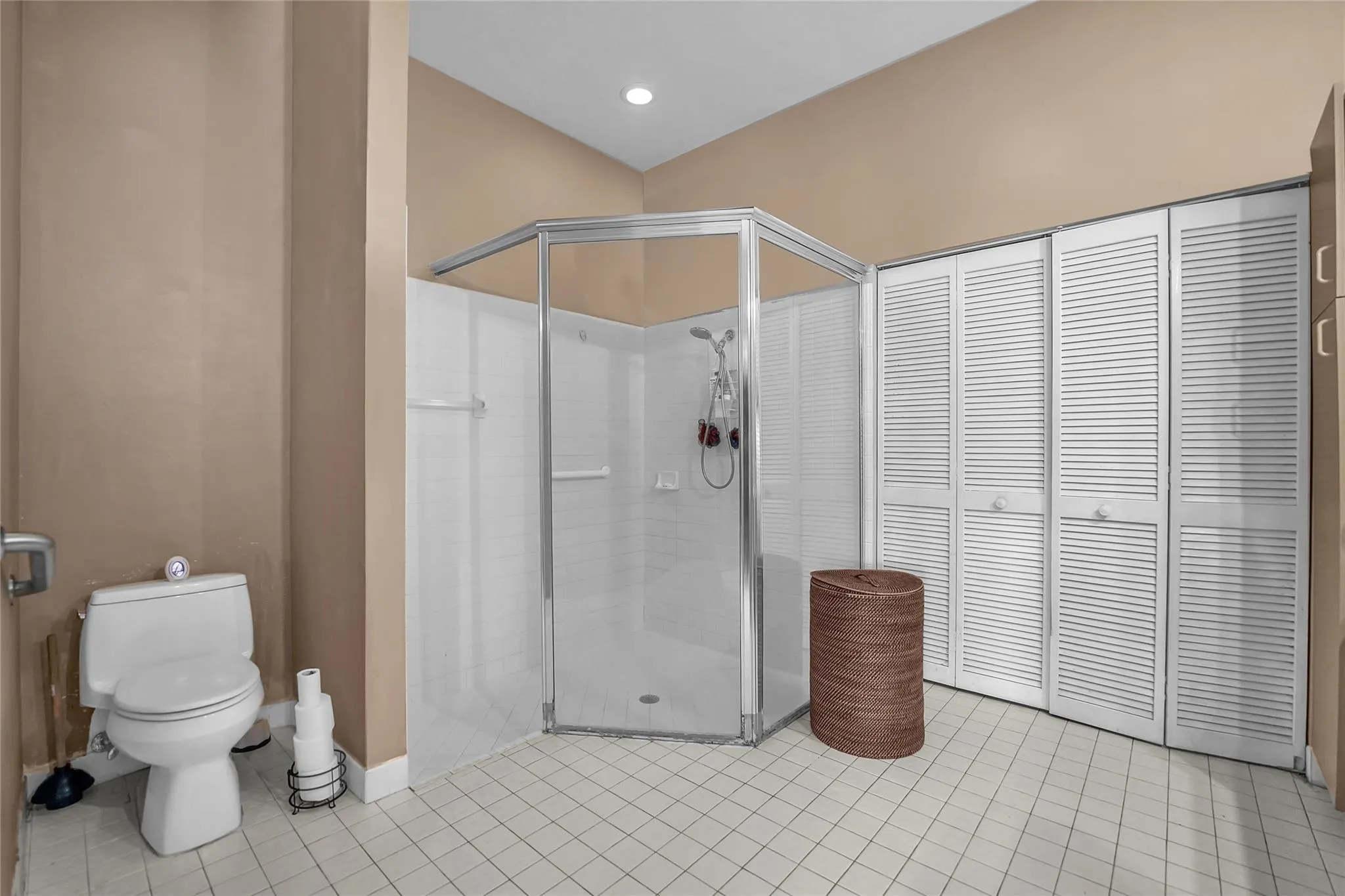 7701 Highlands Cir