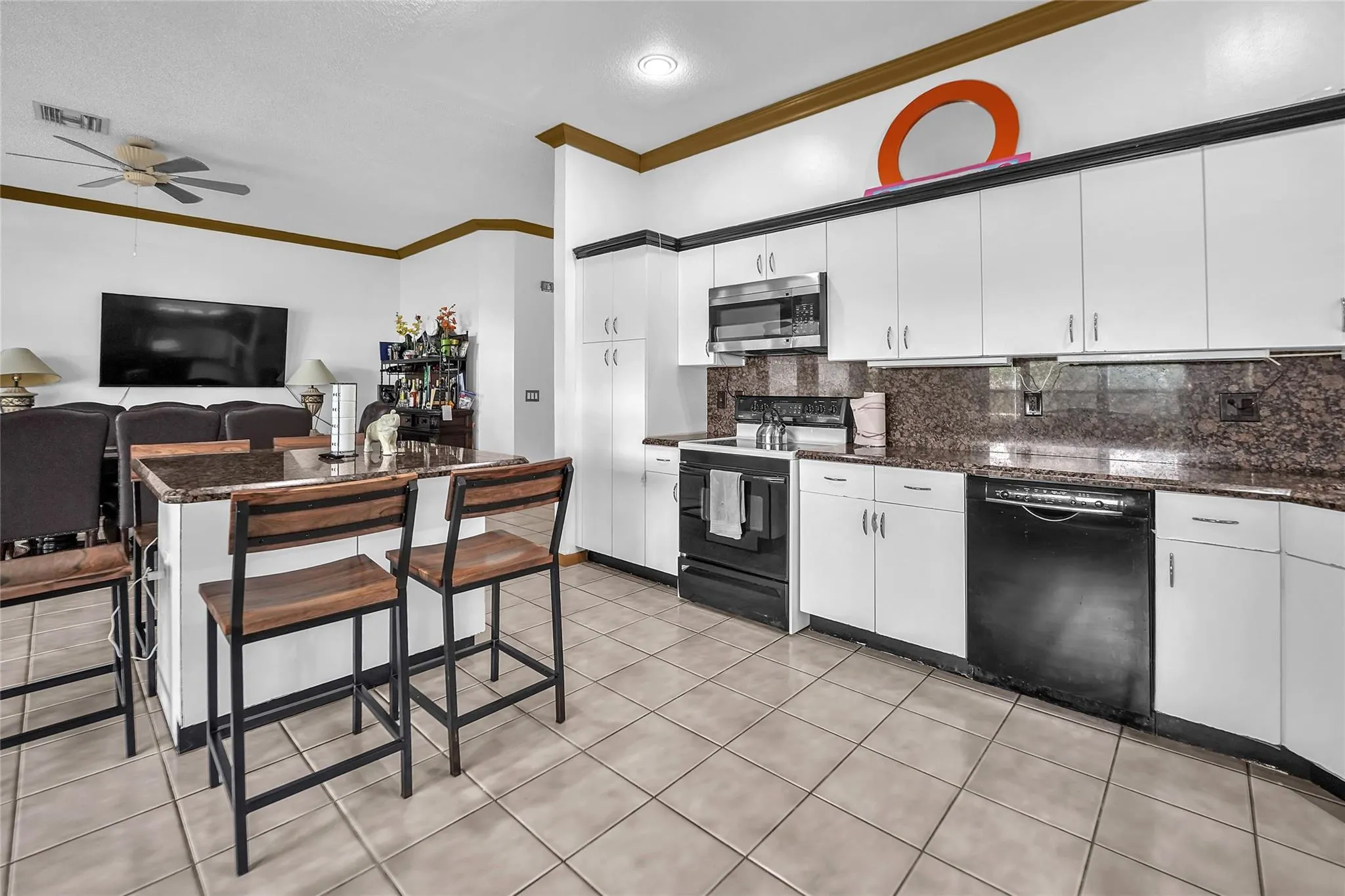 7701 Highlands Cir