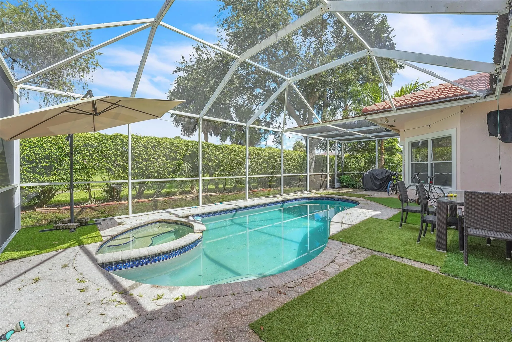 7701 Highlands Cir