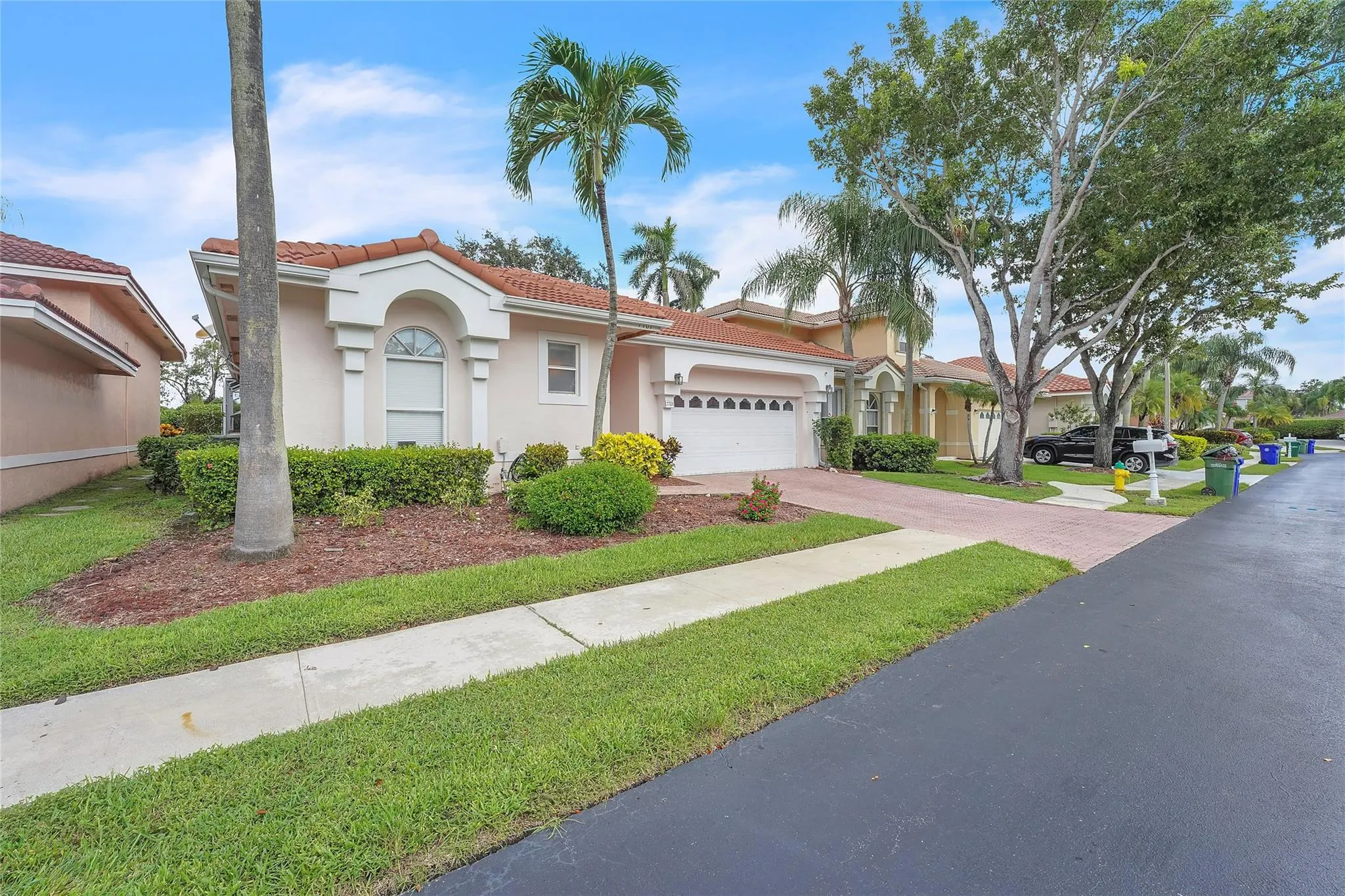 7701 Highlands Cir