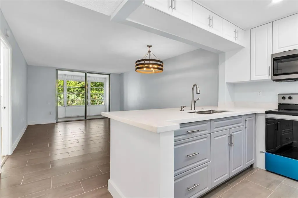9091 Lime Bay Blvd, #312