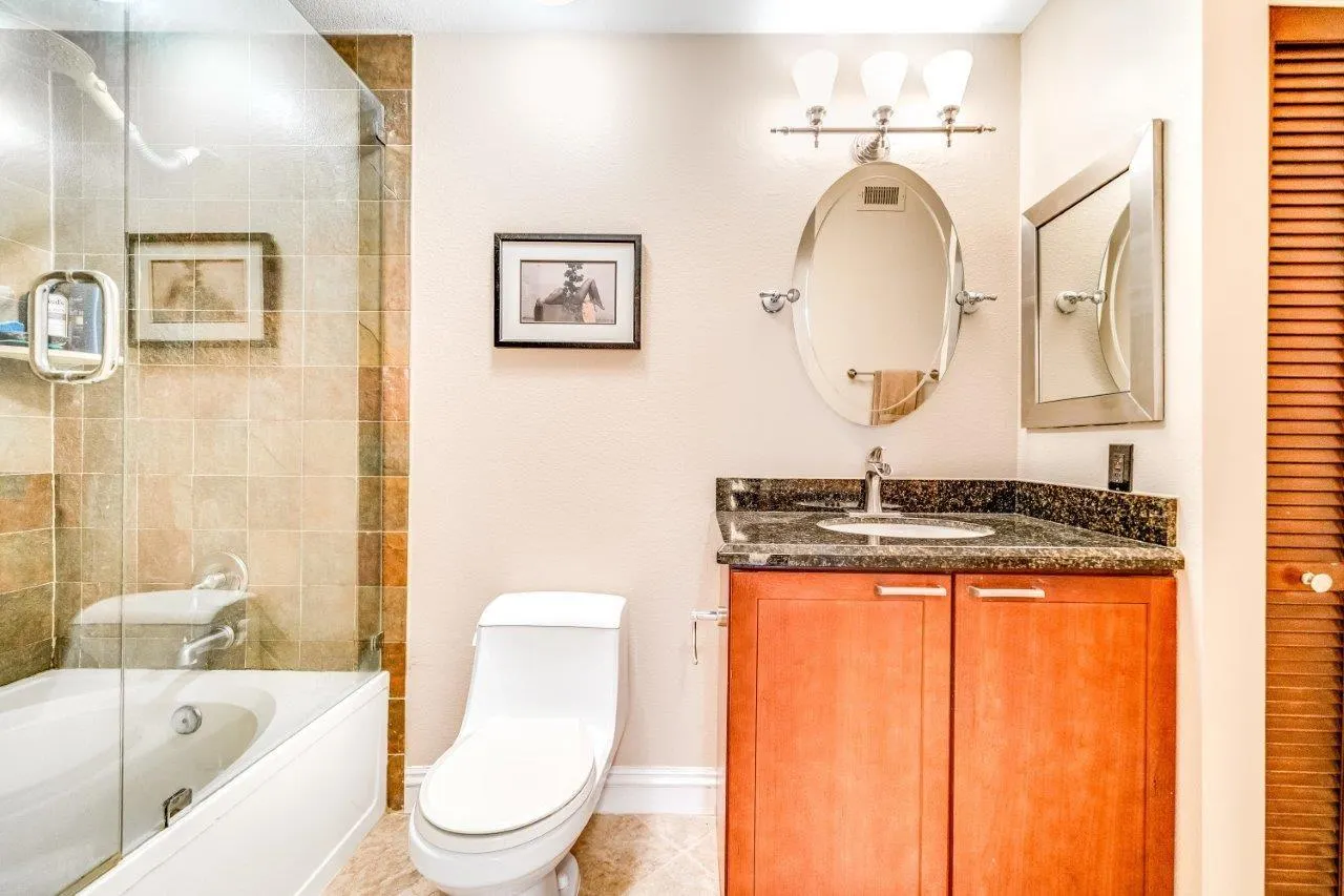 1885 Palm Cove Boulevard, #10-208