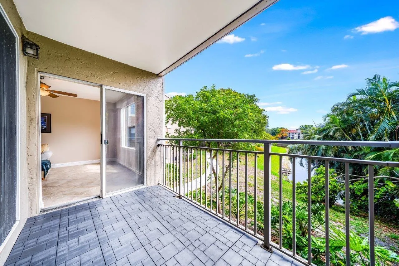 1885 Palm Cove Boulevard, #10-208