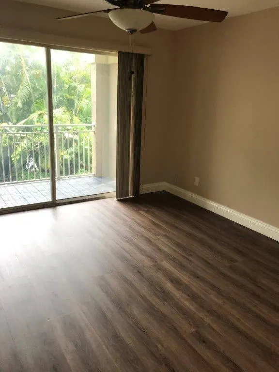 1885 Palm Cove Boulevard, #10-208