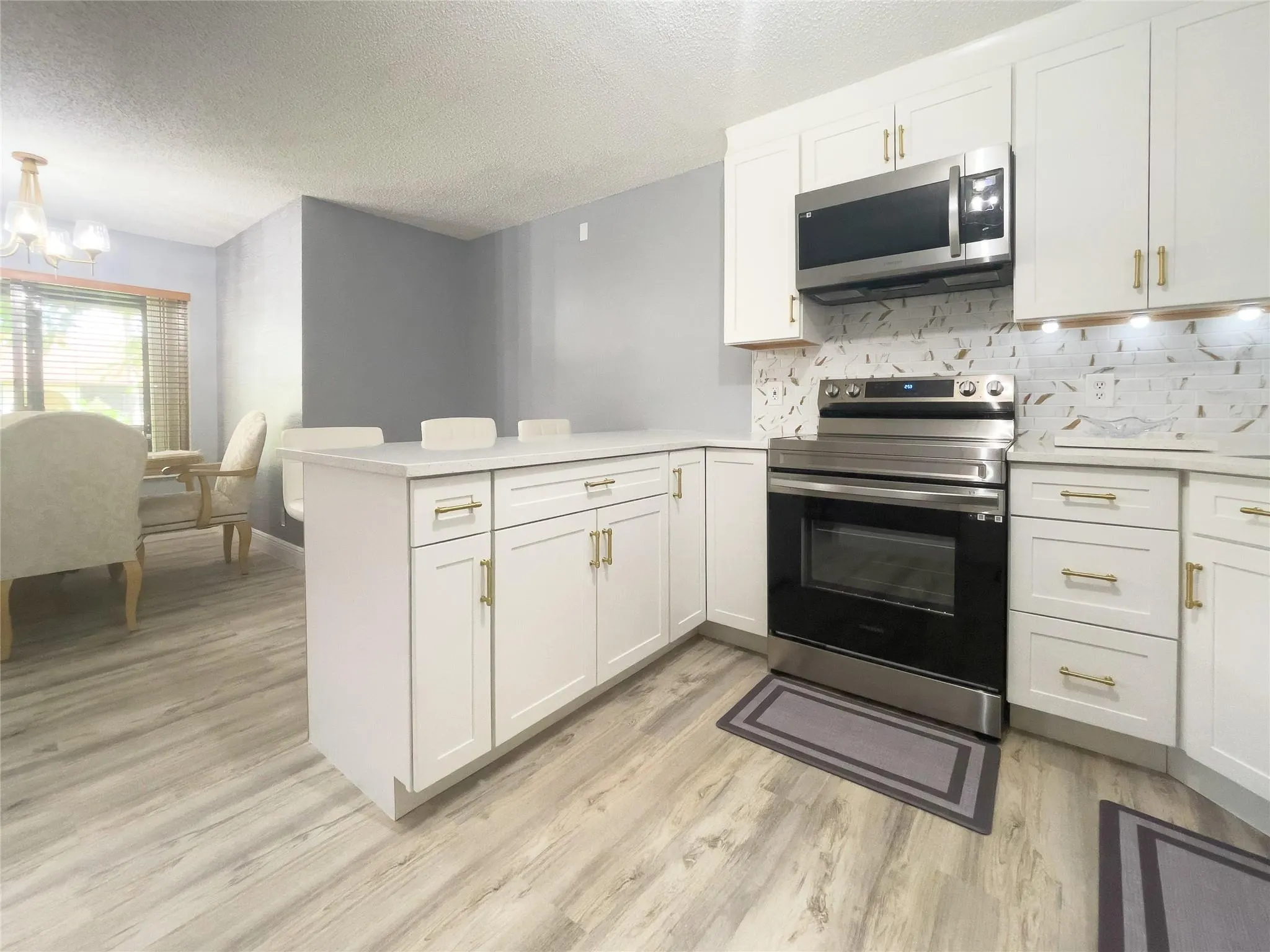 340 Knotty Pine Cir, #B2