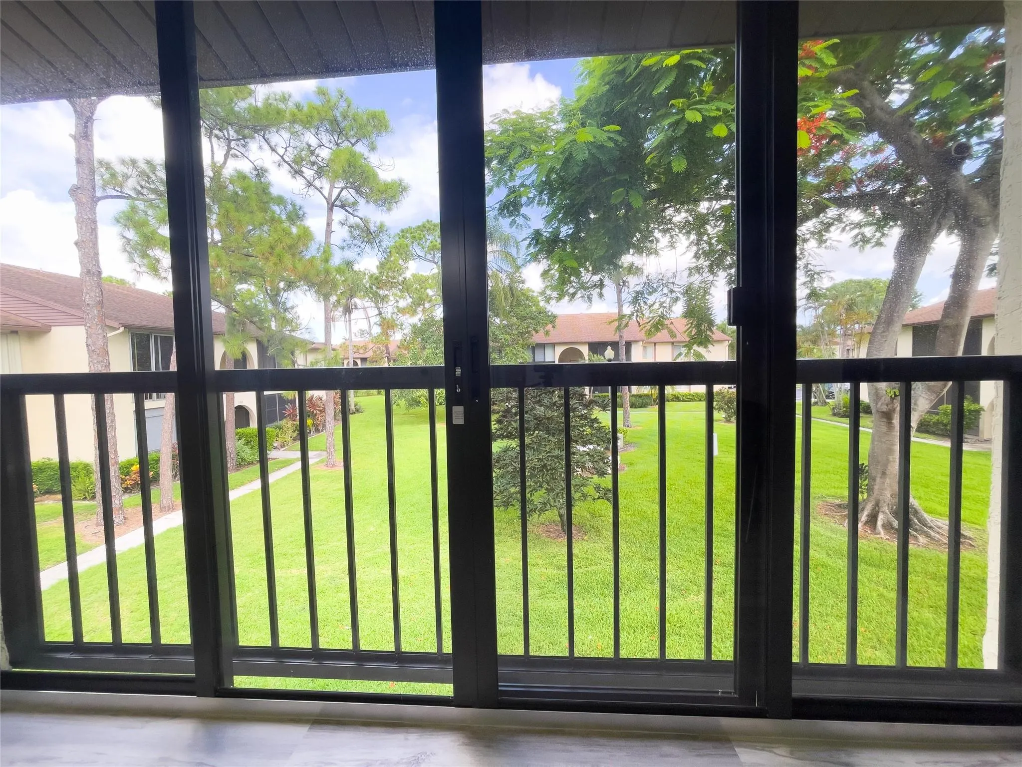 340 Knotty Pine Cir, #B2
