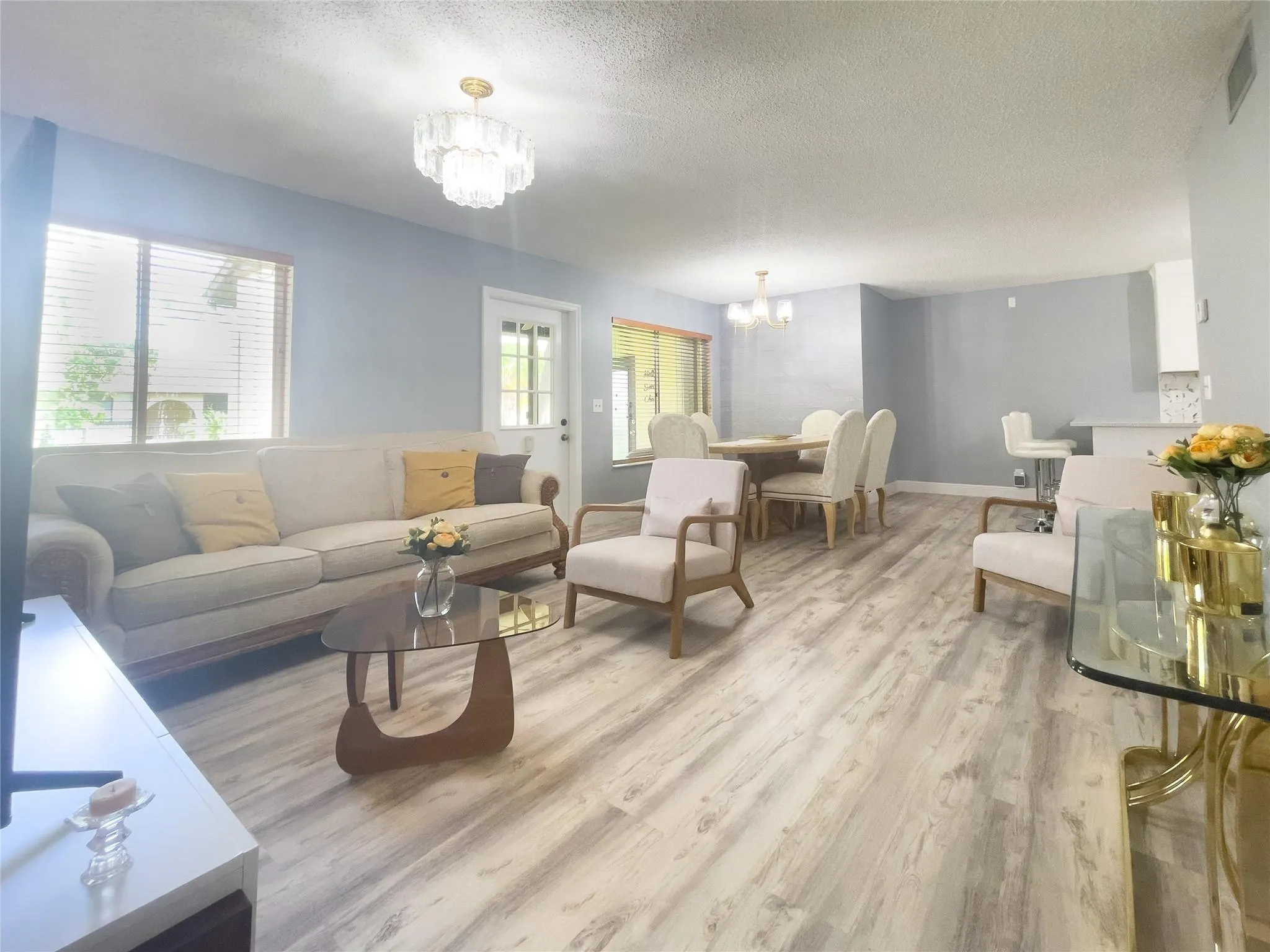 340 Knotty Pine Cir, #B2