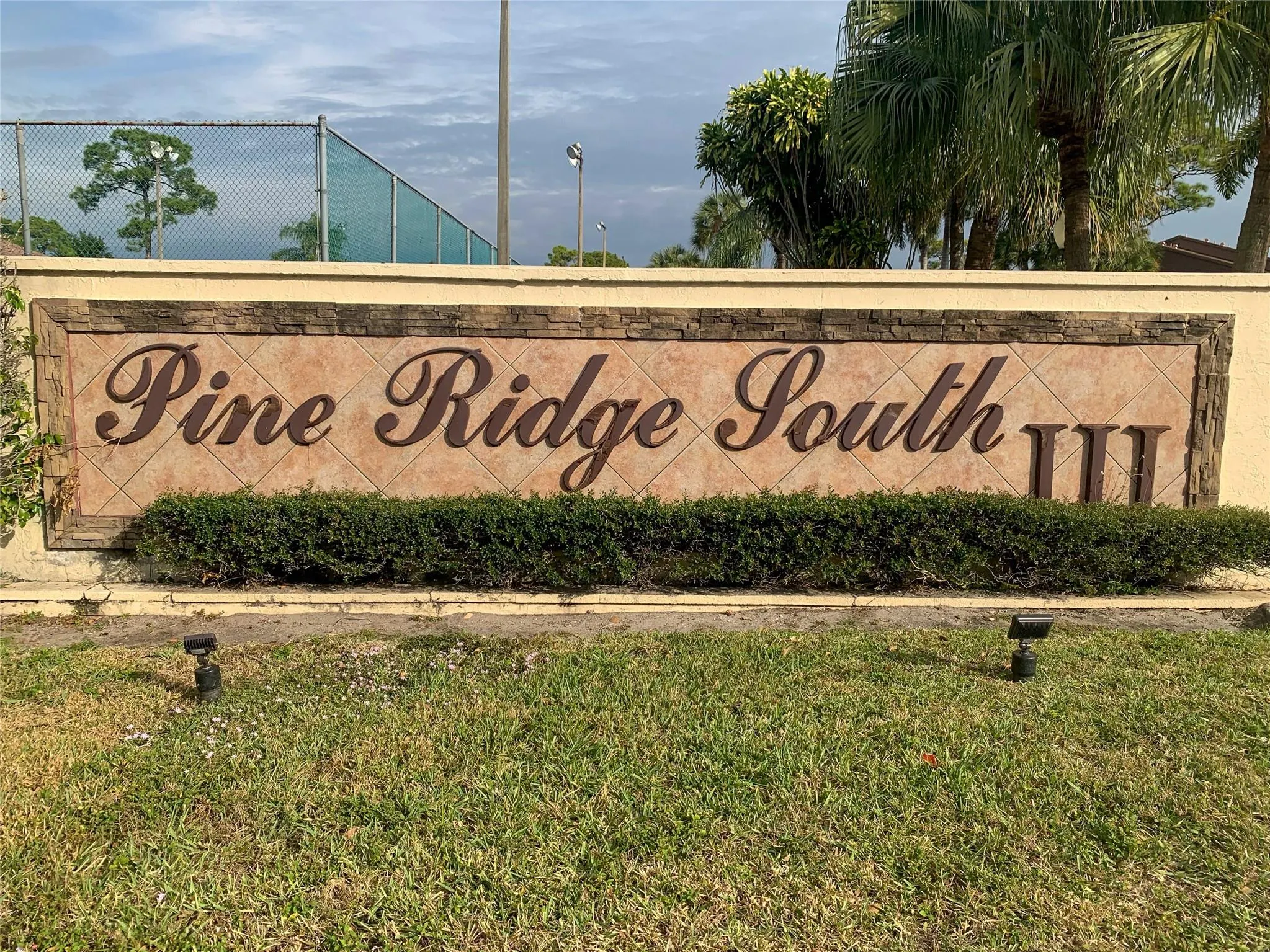 340 Knotty Pine Cir, #B2