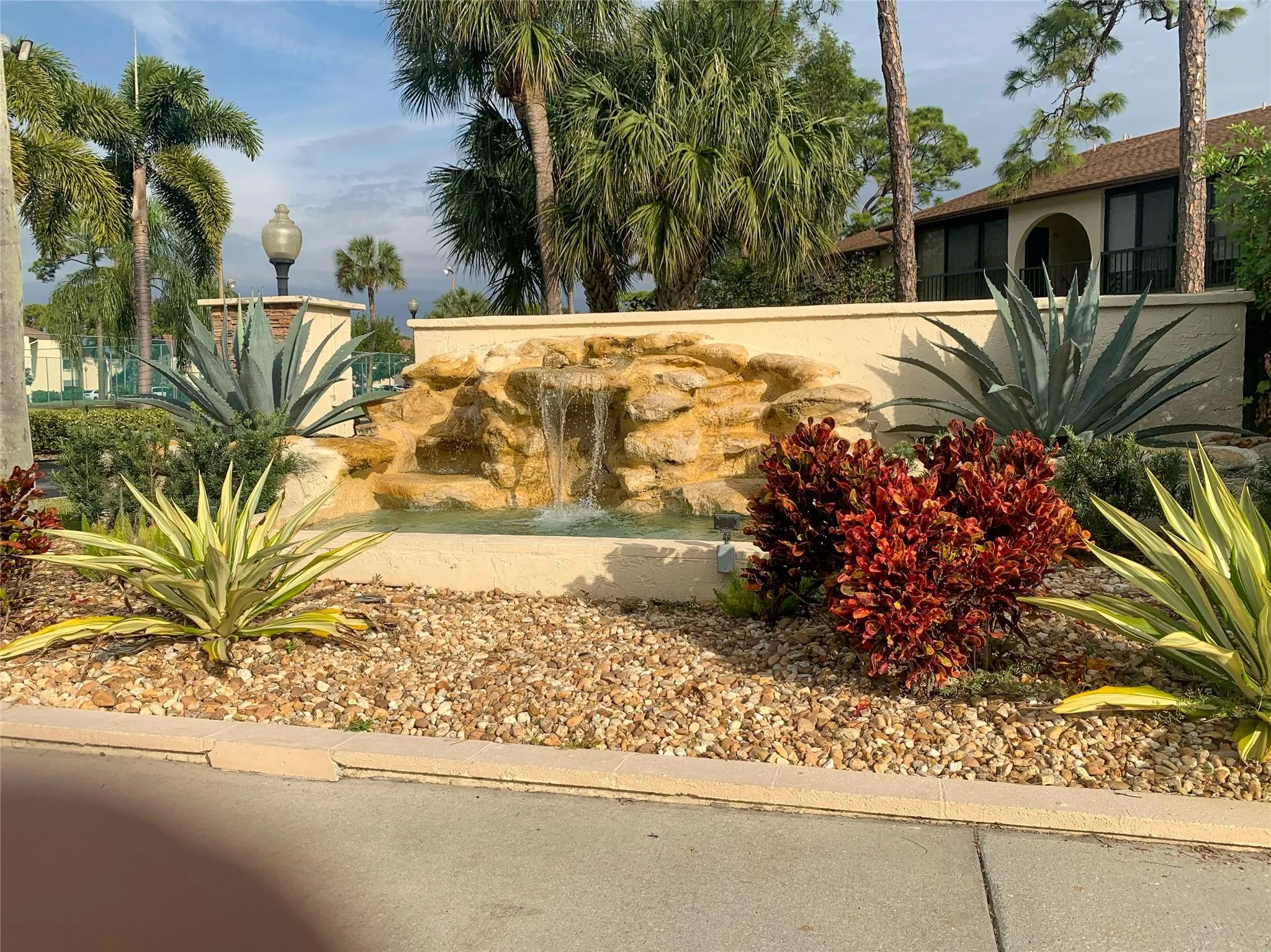 340 Knotty Pine Cir, #B2