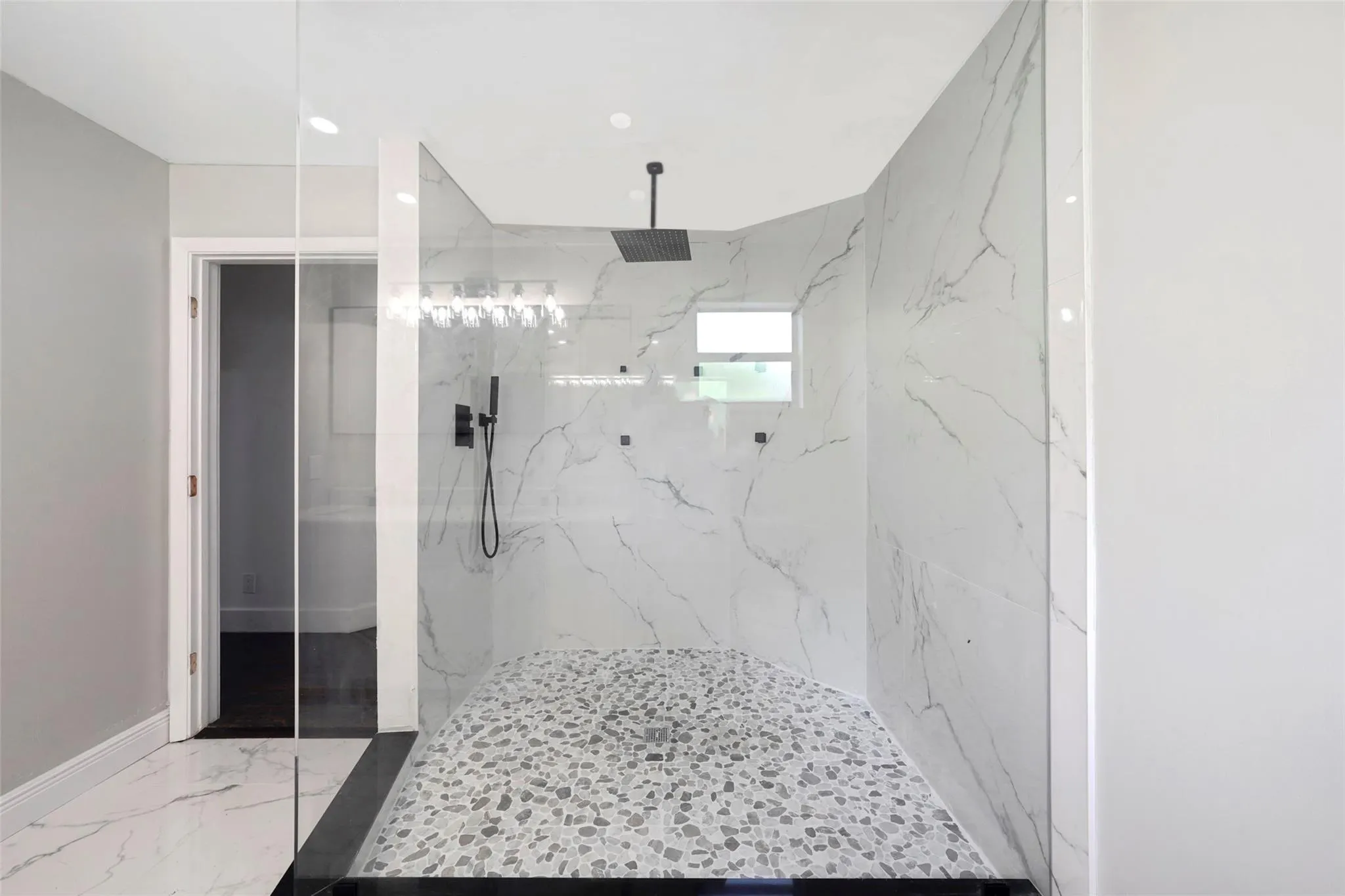 2687 Oak Park Cir
