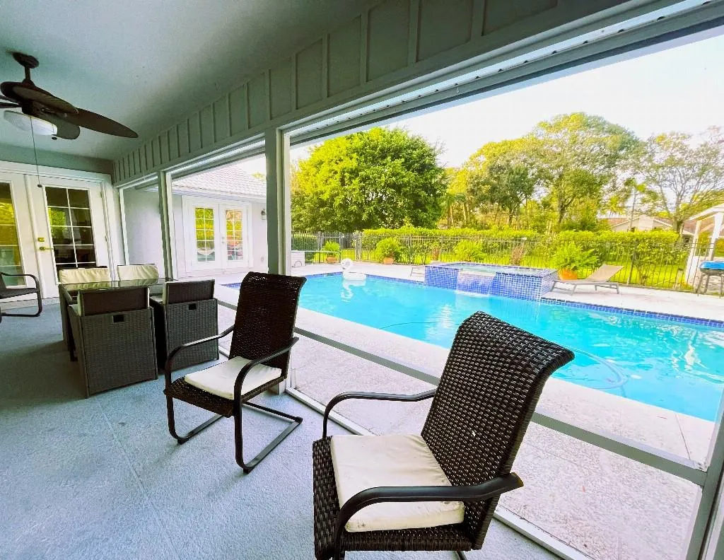 14183 Greentree Trl