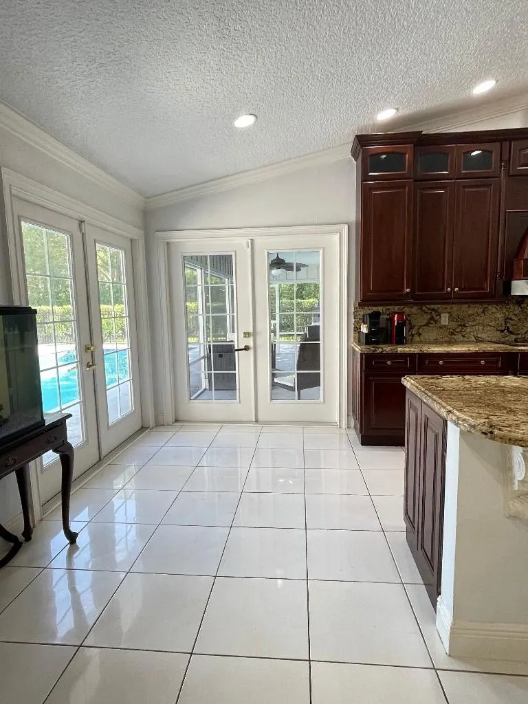 14183 Greentree Trl