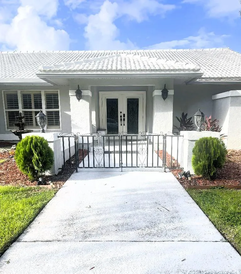 14183 Greentree Trl