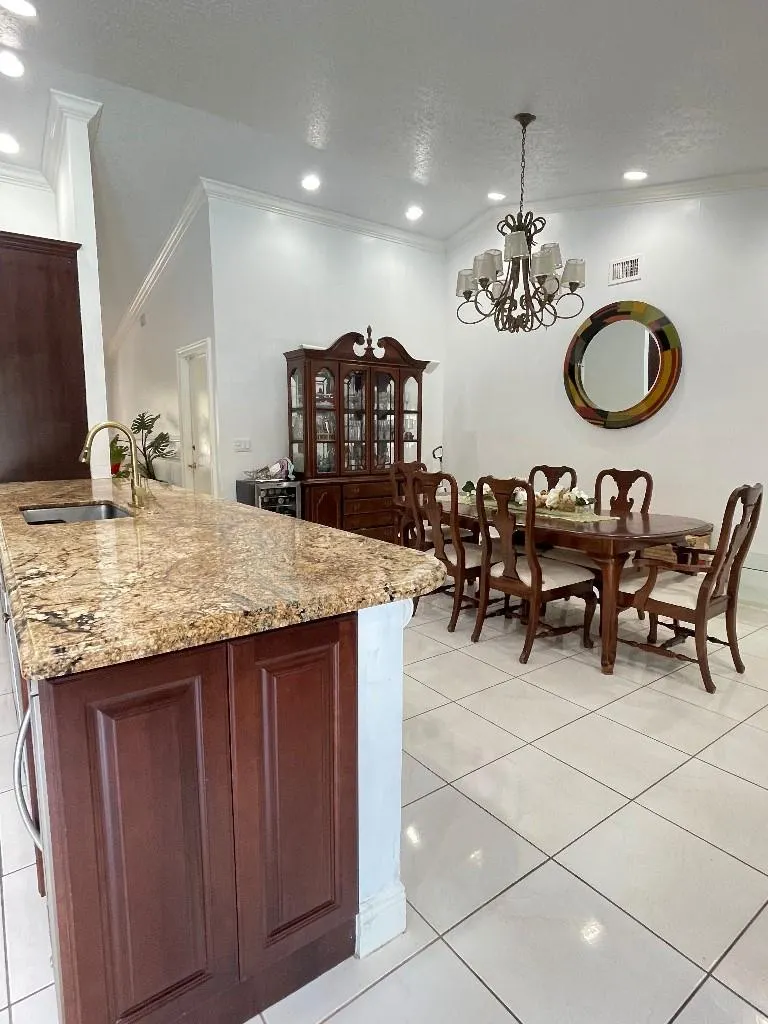 14183 Greentree Trl