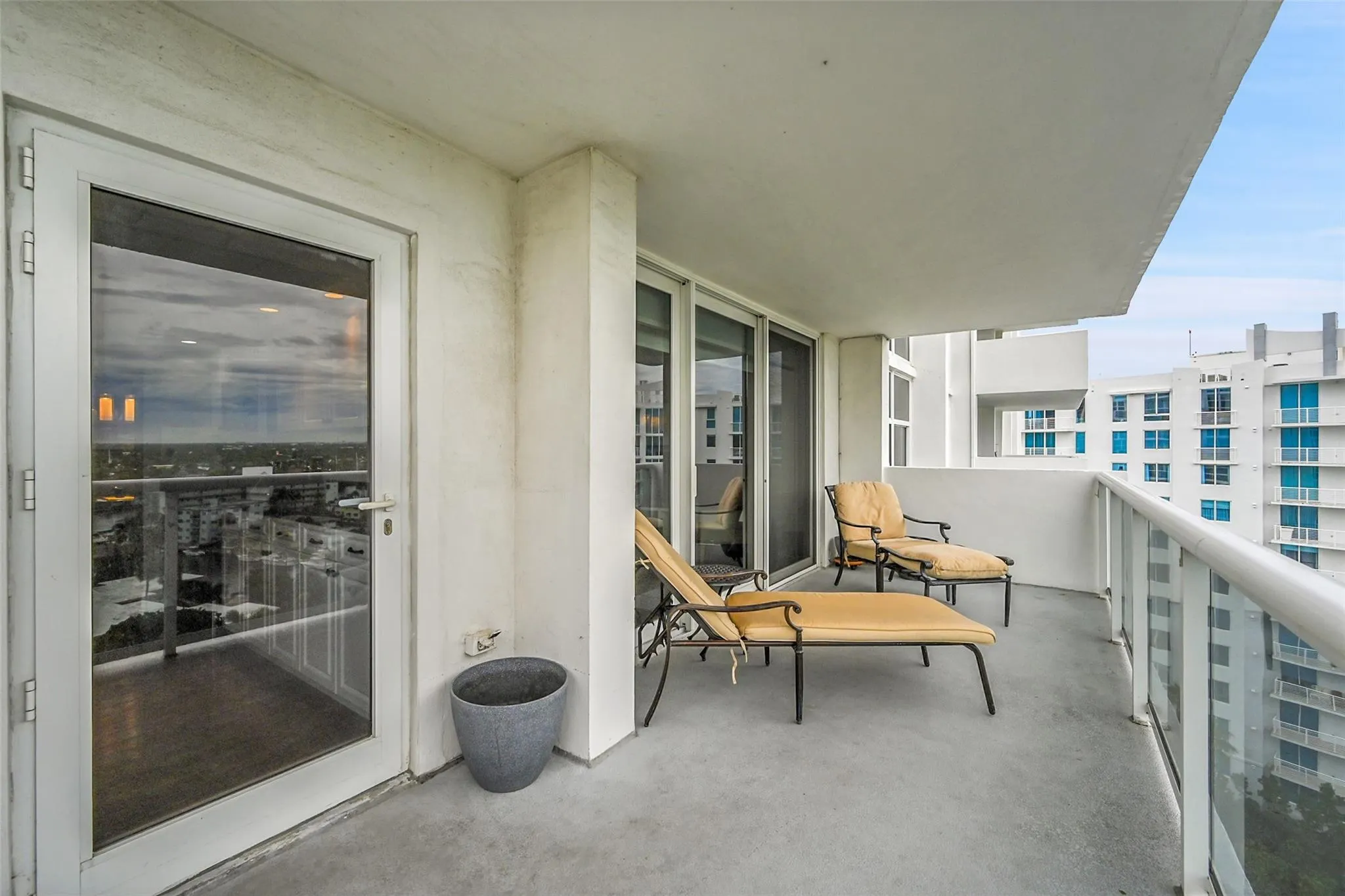 2841 N Ocean Blvd, #1405