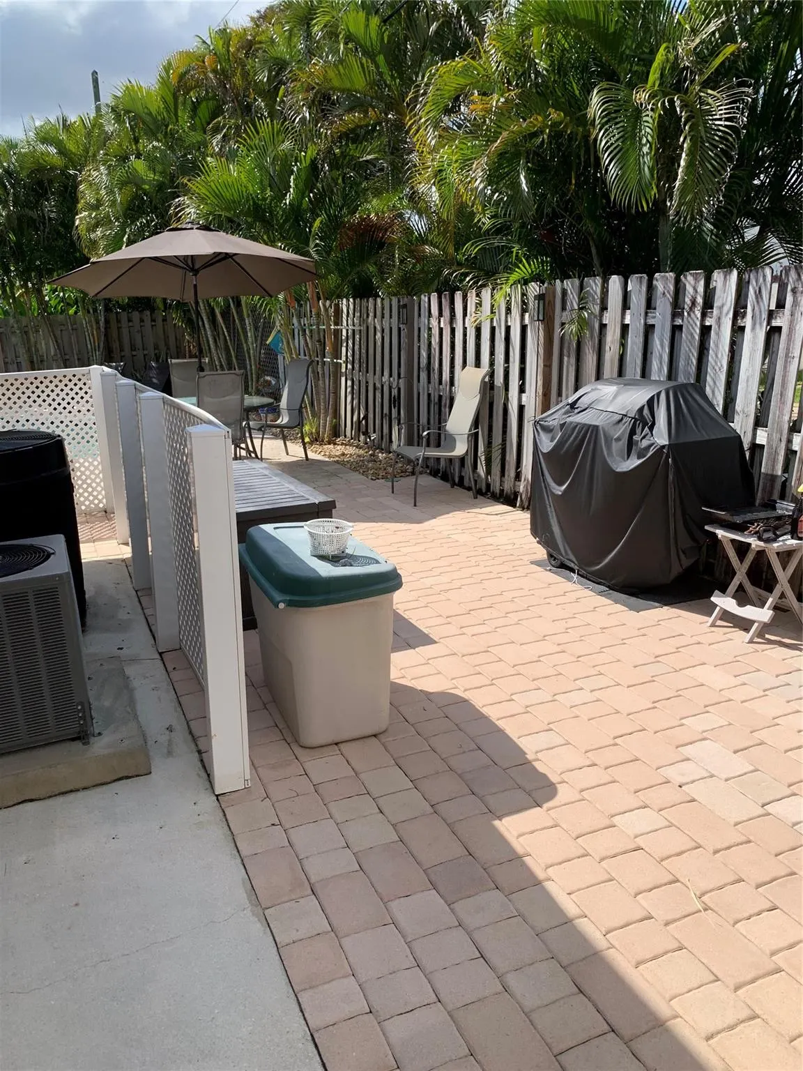3205 Marine Dr