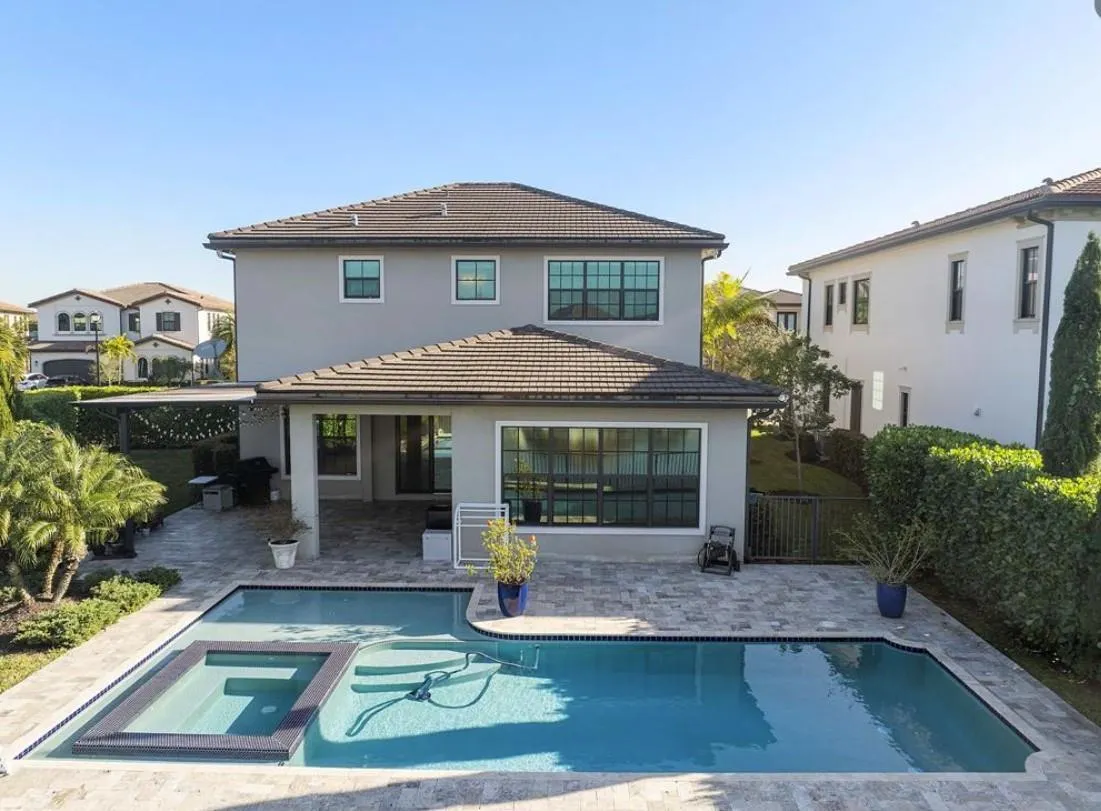 11540 Horizon Rd
