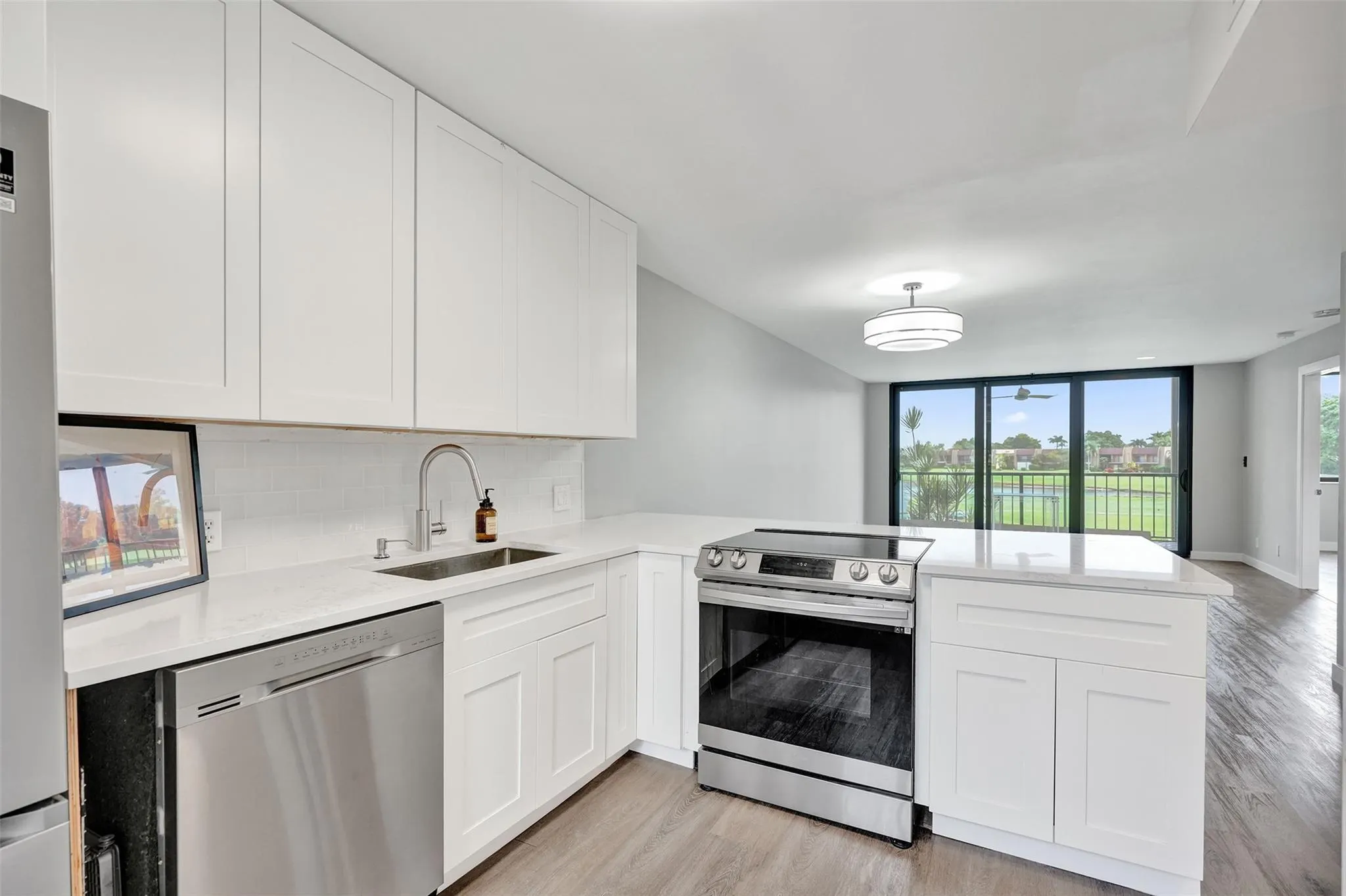 4539 Luxemburg Ct, #201