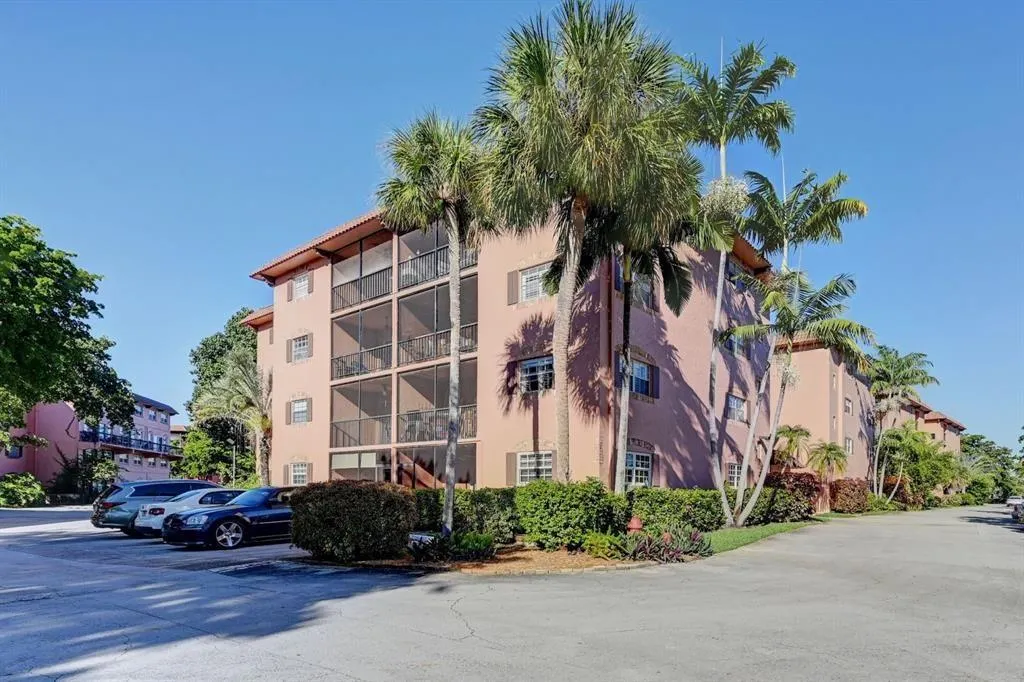 630 Tennis Club Dr, #307