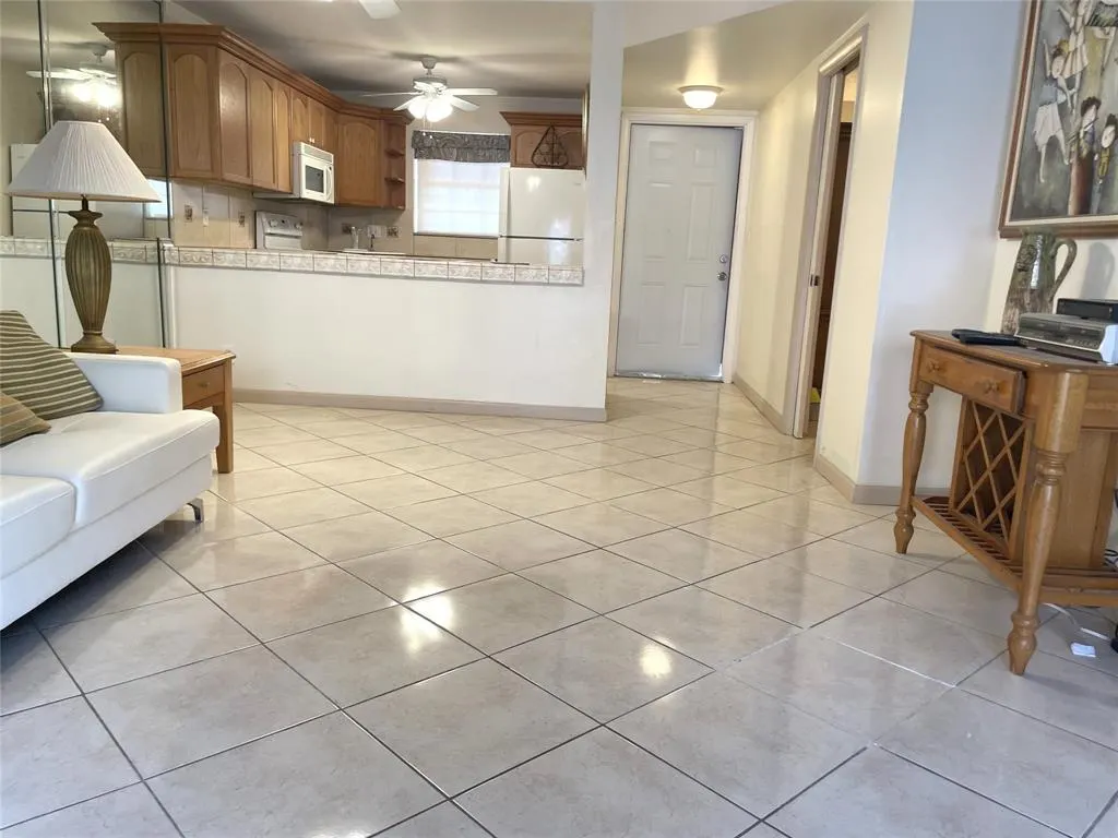 630 Tennis Club Dr, #307