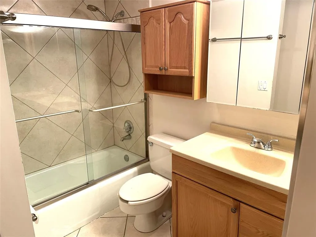 630 Tennis Club Dr, #307