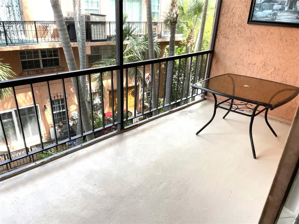 630 Tennis Club Dr, #307