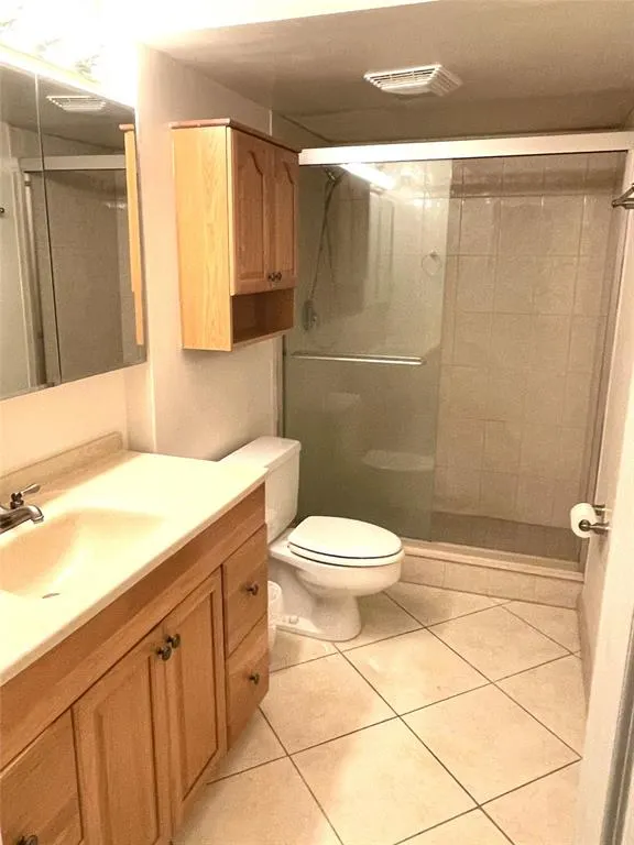 630 Tennis Club Dr, #307