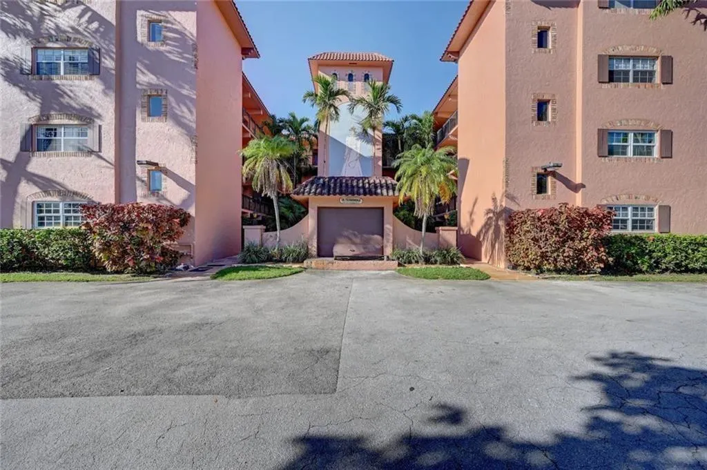 630 Tennis Club Dr, #307