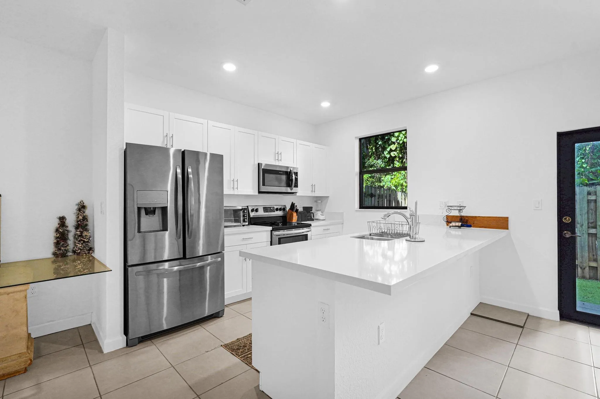 1901 SW 5th Ct