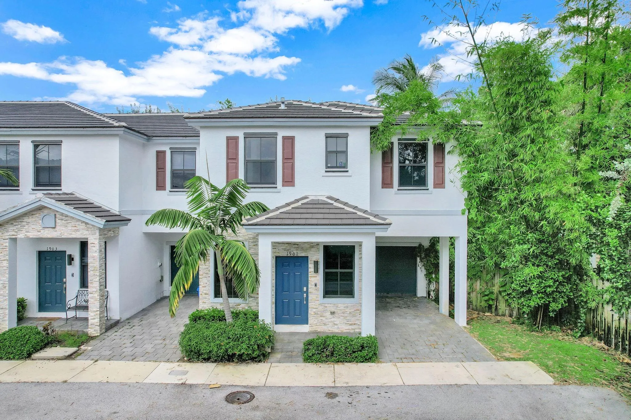 1901 SW 5th Ct
