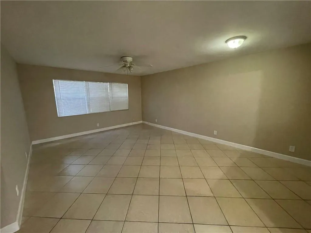 550 SE 2nd Ave, #G5