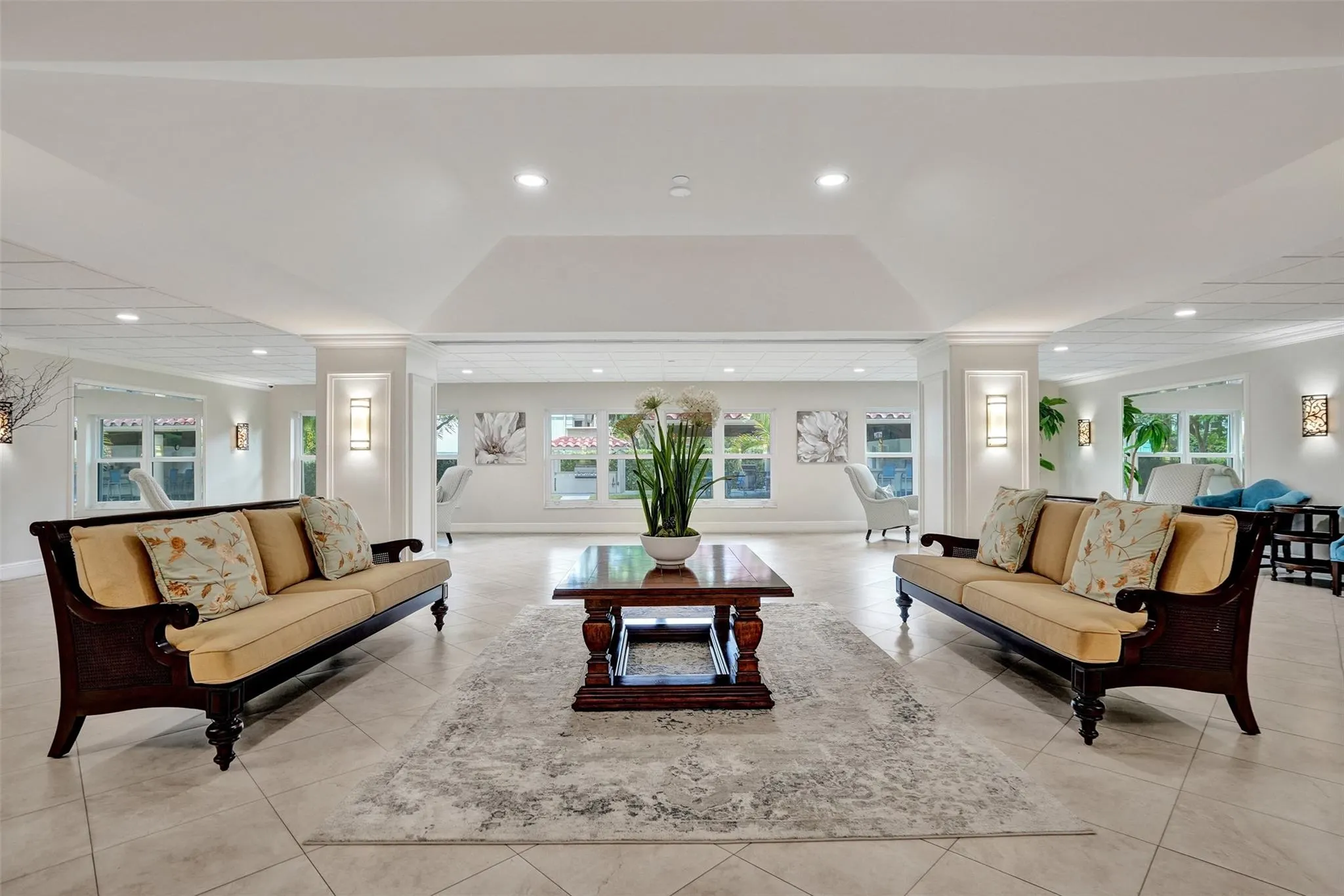 3200 Port Royale DR, #809