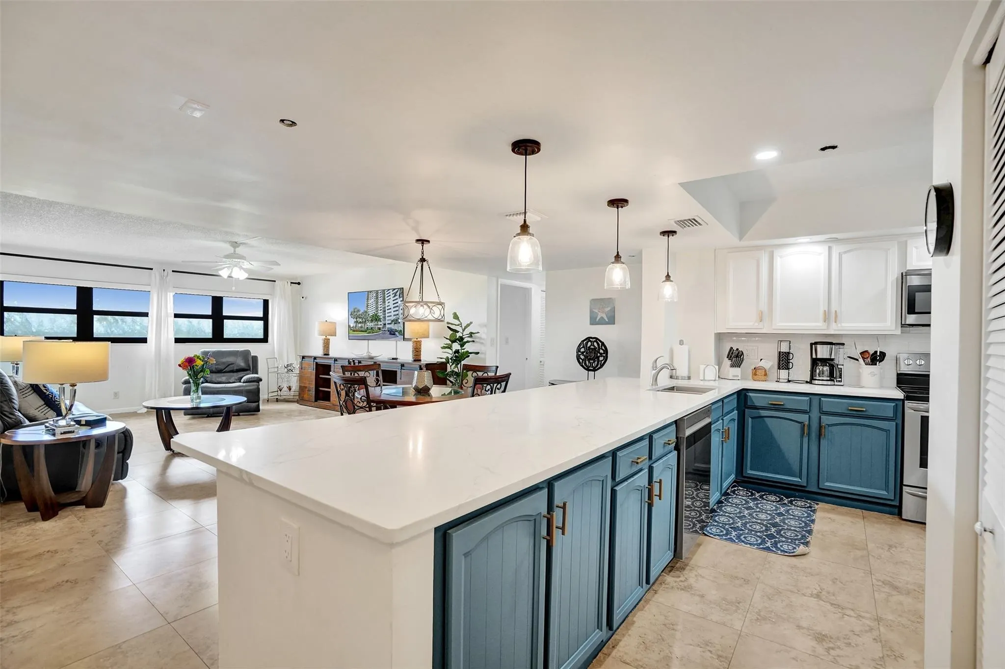 3200 Port Royale DR, #809