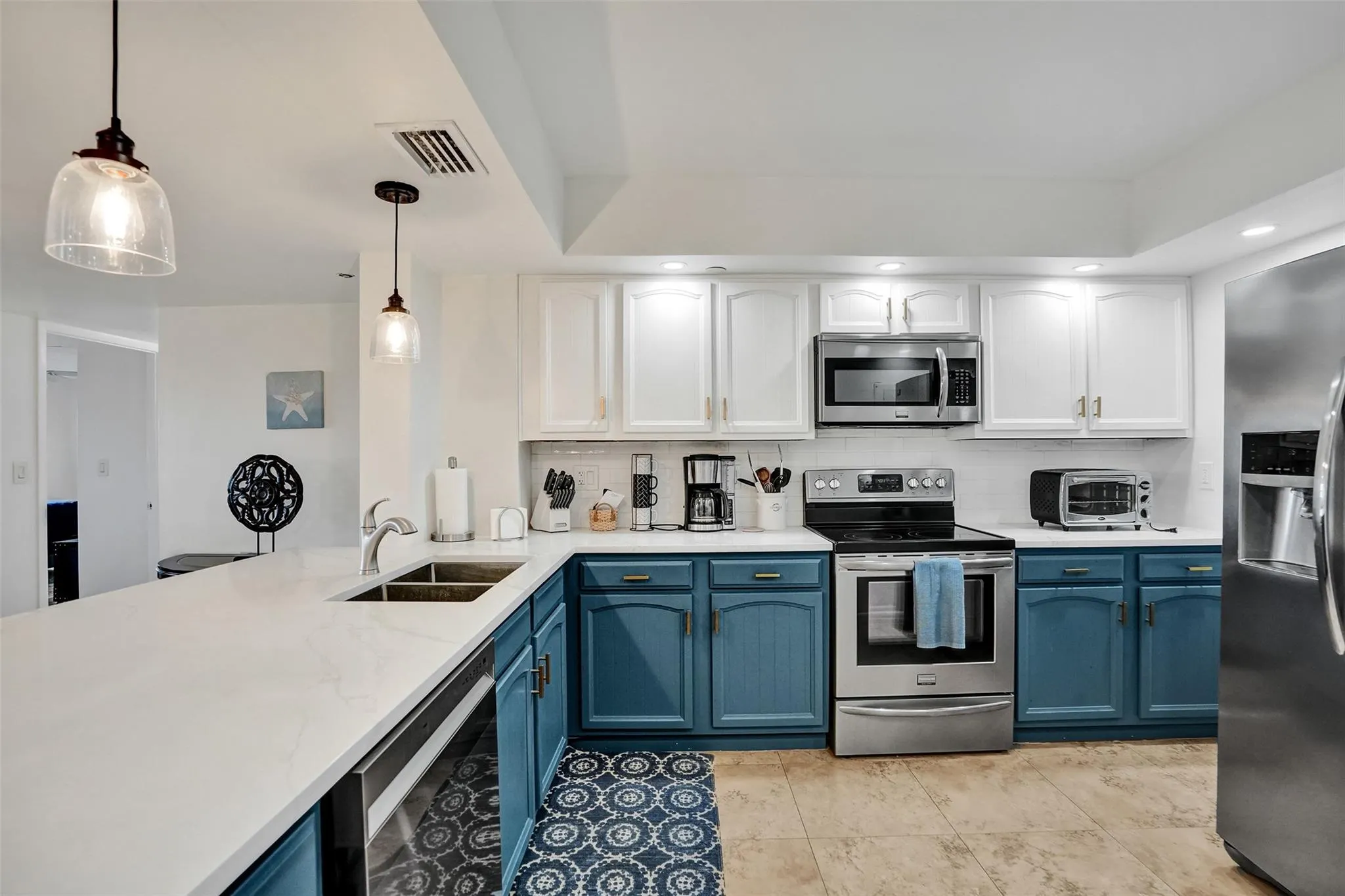 3200 Port Royale DR, #809