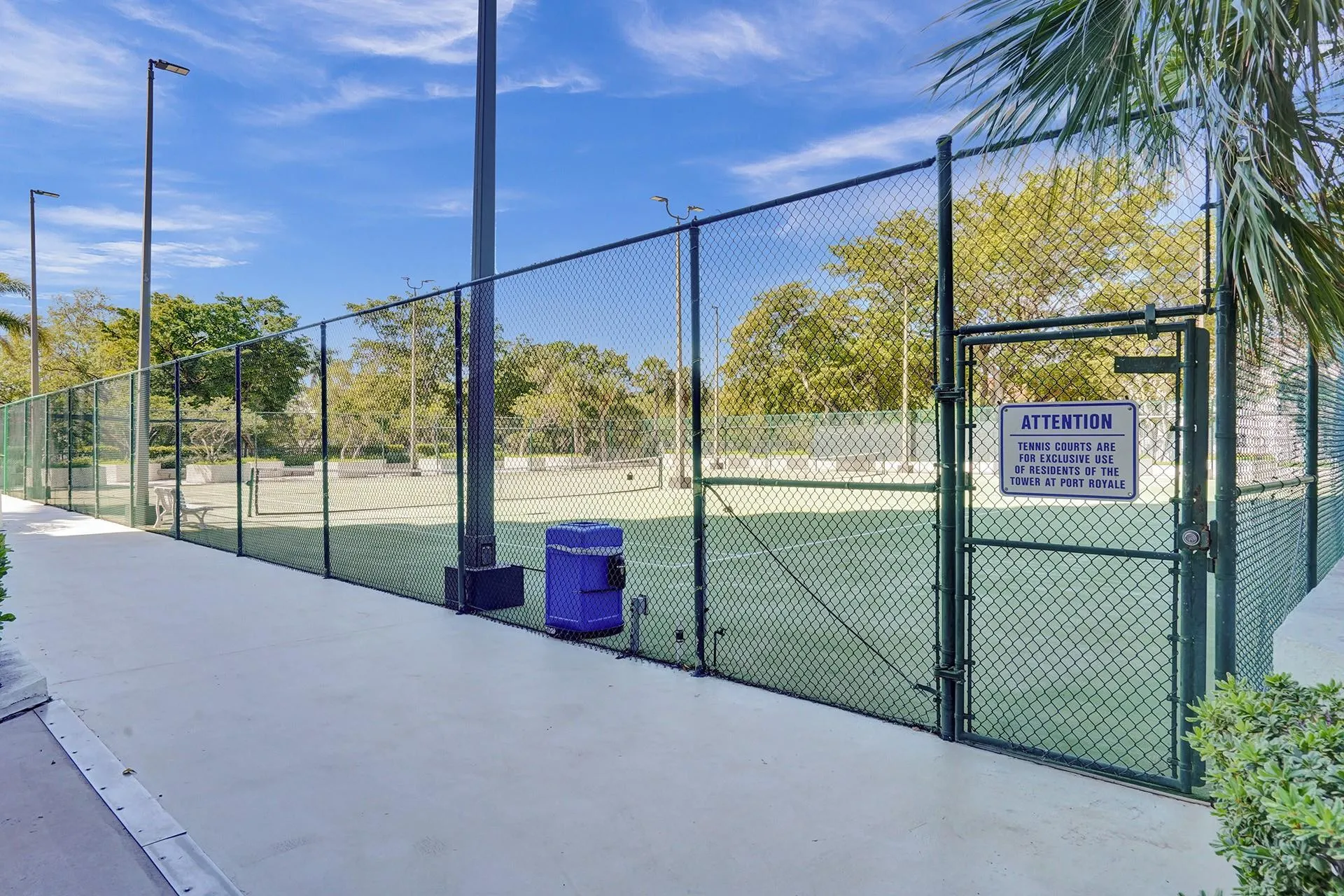 3200 Port Royale DR, #809
