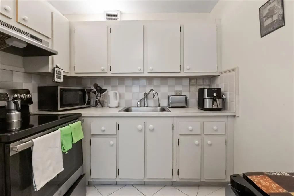 1401 SW 135th Ter, #310H