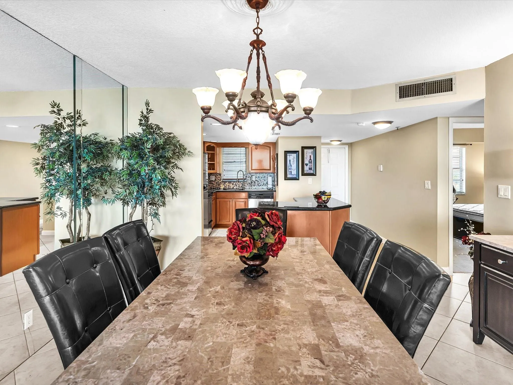3300 W Rolling Hills Cir, #705