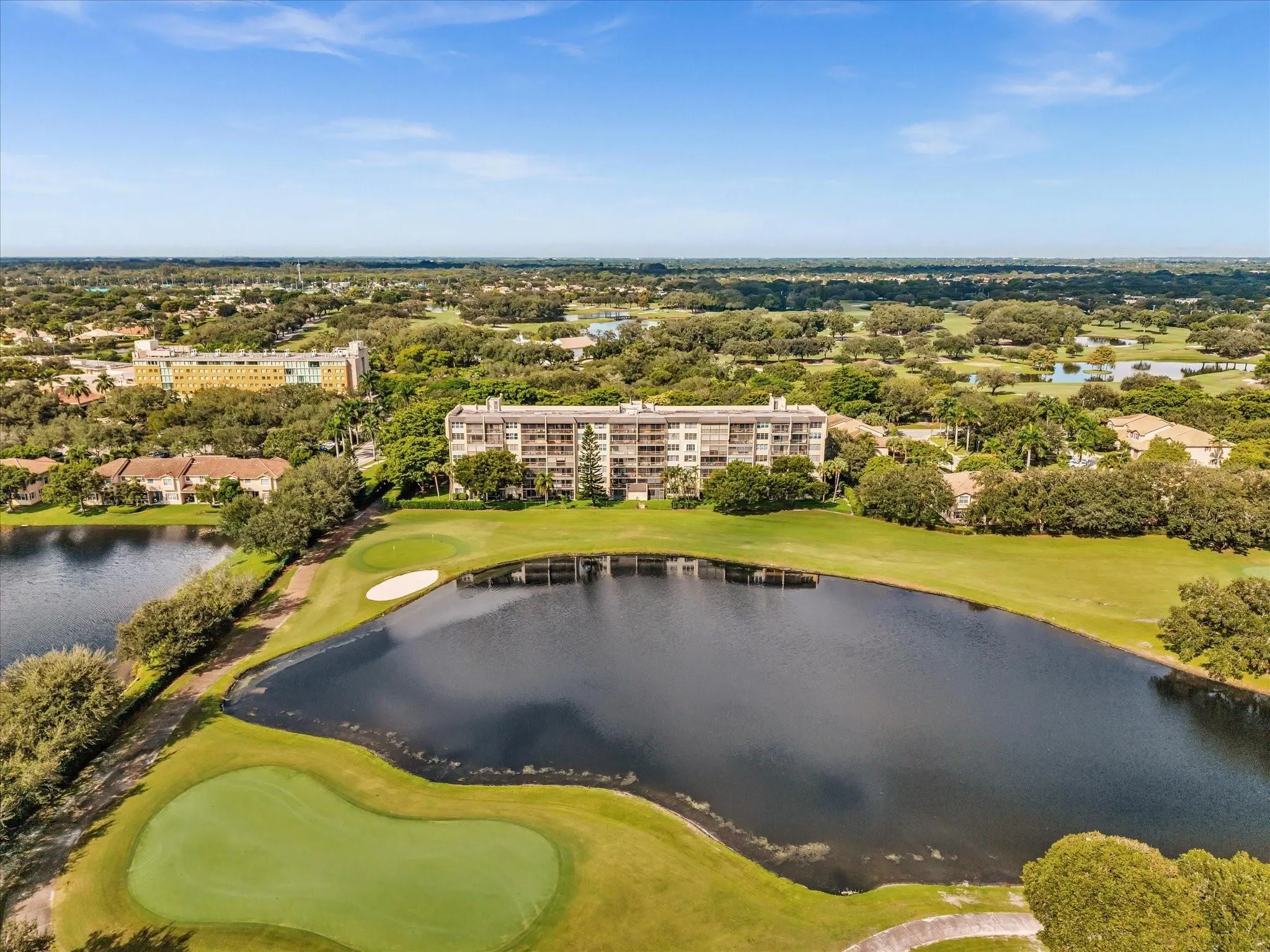 3300 W Rolling Hills Cir, #705